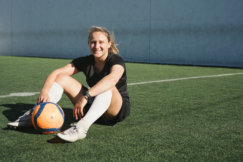  Deutsches Fußballteam gegen Spanien spielt